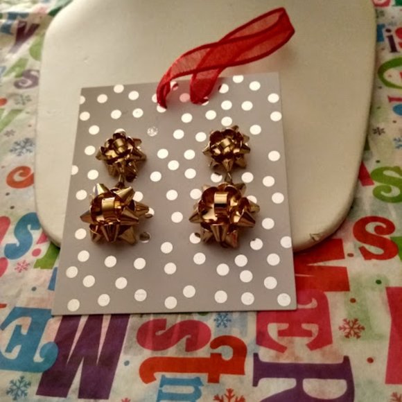 KOHL'S Holiday Christmas Double Gift Bow Metallic Gold 1.65" Drop Earrings**NEW! - Picture 2 of 4